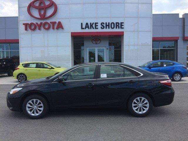 2017 Toyota Camry LE 4Dr Sedan